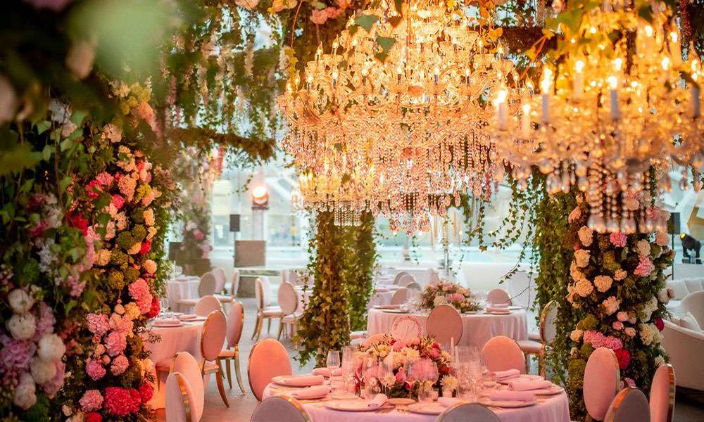HOW TO PICK THE IDEAL WEDDING VENUE